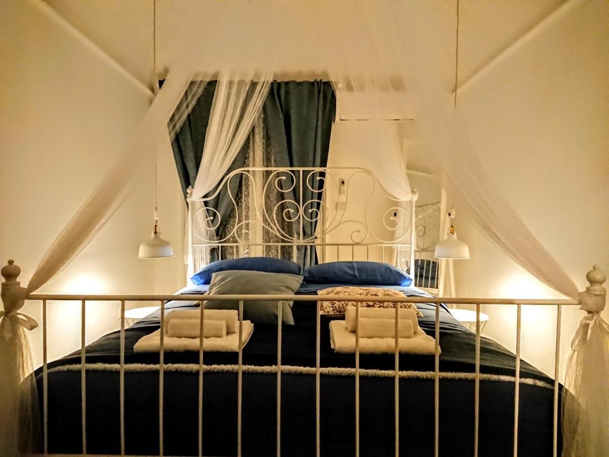 Siculi Central Apartment Катания Екстериор снимка