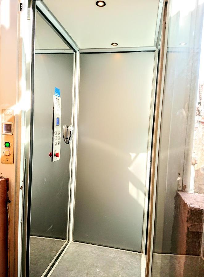 Siculi Central Apartment Катания Екстериор снимка