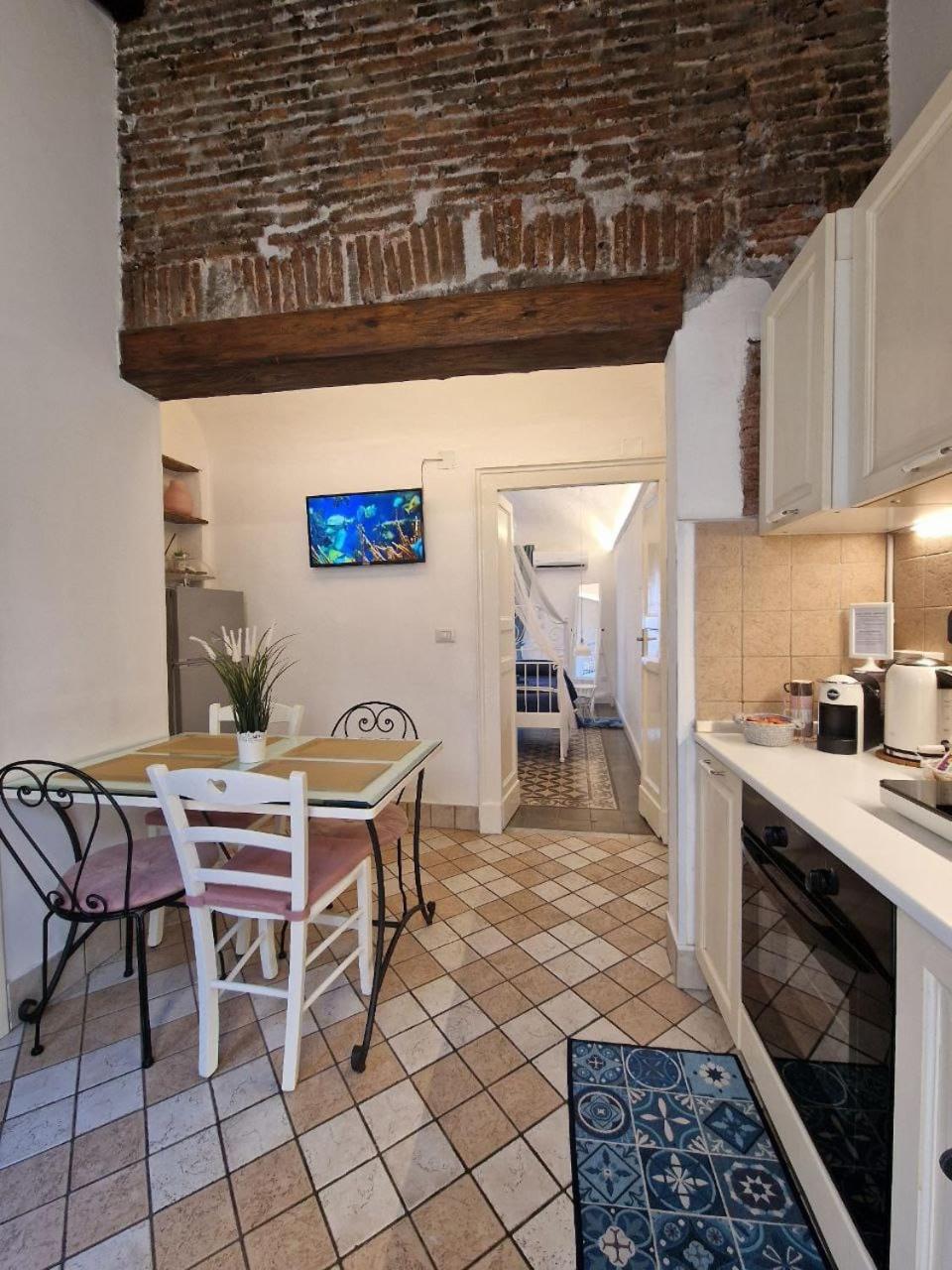 Siculi Central Apartment Катания Екстериор снимка